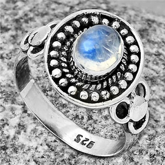 Rainbow moonstone, sterling silver rings - Picture 2 of 3